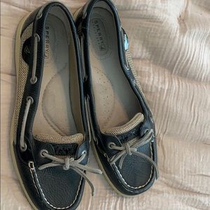 Women’s Sperrys black New sz 8 boat flats shoes